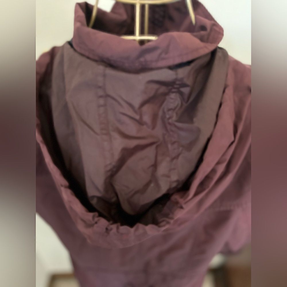 Cole Haan Signature Hooded Rain Jacket Anorak Wine Gold Hardware - Picture 9 of 14